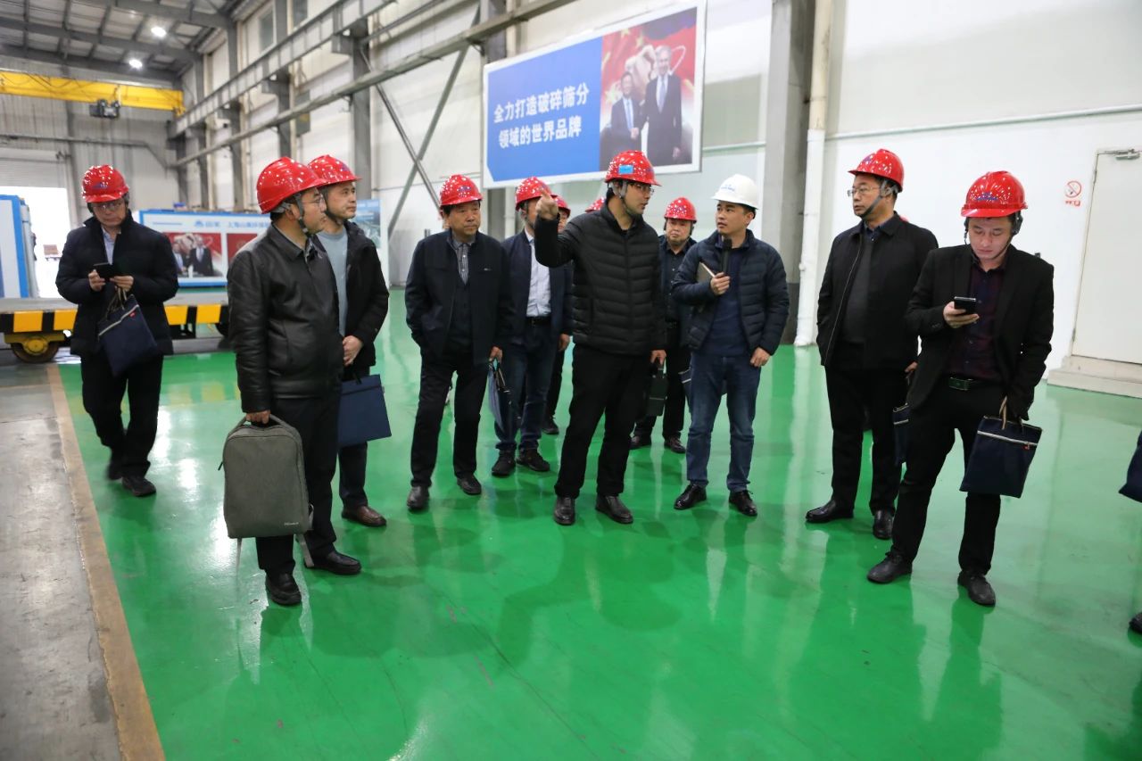 Voyage détude sur la transformation et la modernisation des entreprises de béton - Gare de Shanghai SANME