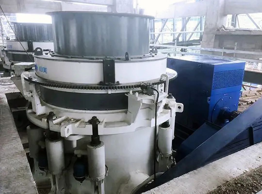 Le concasseur à cône hydraulique SANME E-SMS réalise un bond en avant en termes de performances