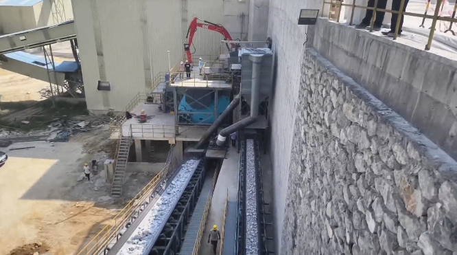 Le grand concasseur à mâchoires JC771 de Shanghai SANME Co., Ltd., dune capacité de plus de 1 800 tonnes/heure, a été utilisé avec succès dans le cadre du projet de transformation technique des matériaux de construction de Liuzhou Xiangyun.