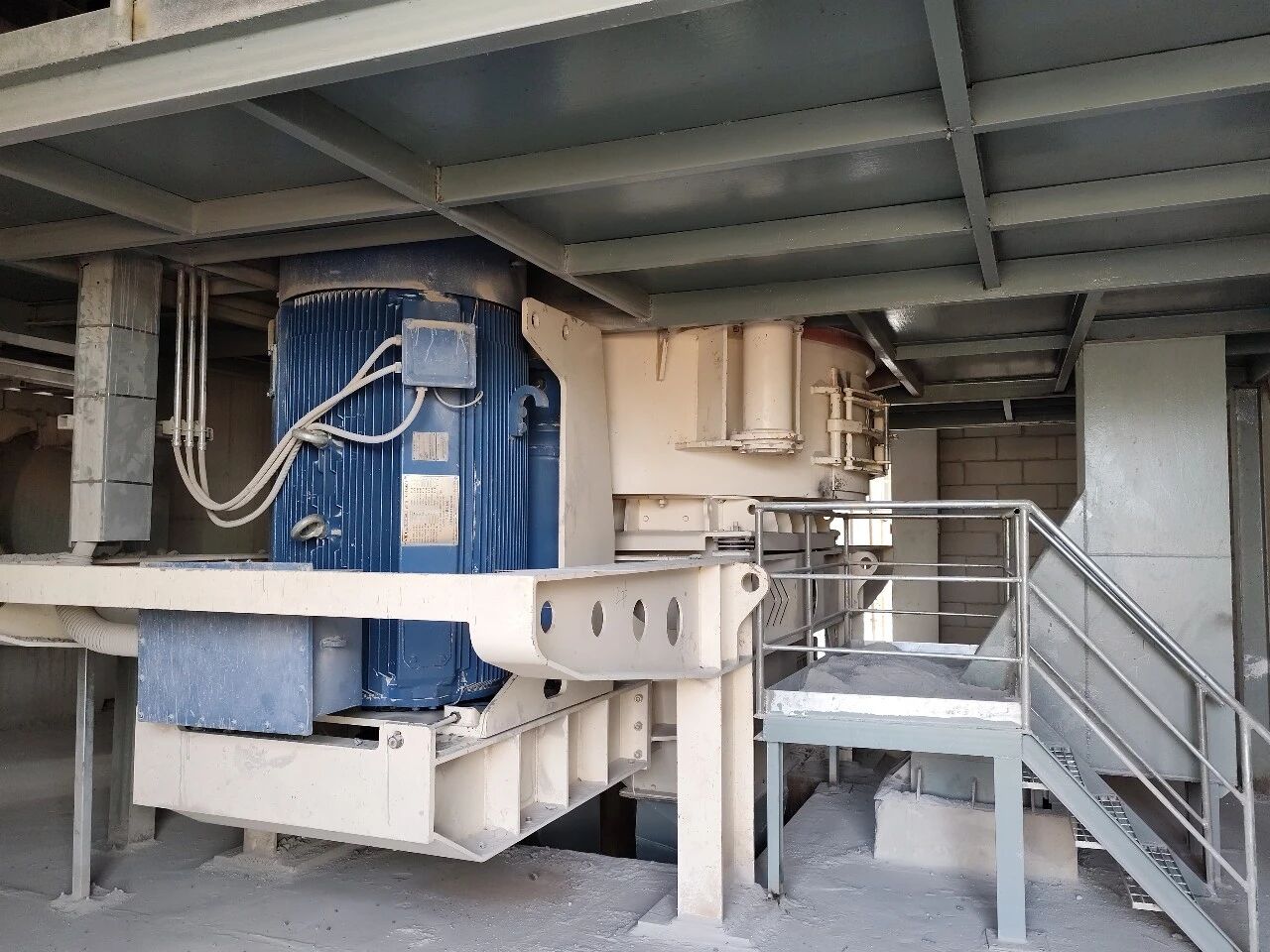 Concasseur à Impact Vertical - Grande Alimentation·Haute Efficacité·Basse Perte, Forgant des Agrégats de Qualité Supérieure