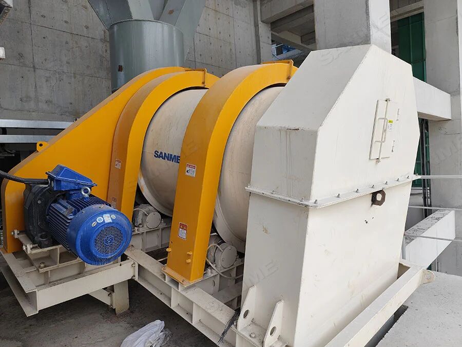 Un puissant concasseur à percussion de grande capacité (1 800 tonnes/heure) permet au projet de granulats Oriental Hope Phase III de dépasser les objectifs de production.