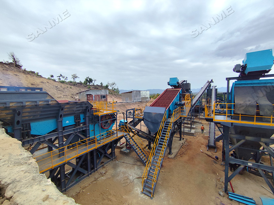 Ligne de concassage de granit de 300 tonnes par heure au Cameroun
