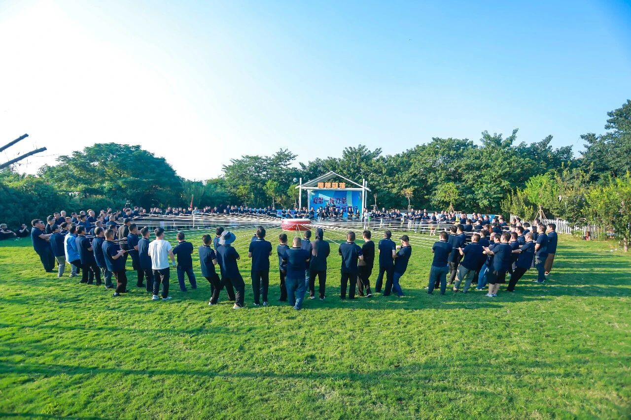 Unir les forces, forger lexcellence : lévénement de cohésion déquipe de la base de Zhengzhou (Shanghai SANME) suscite lenthousiasme